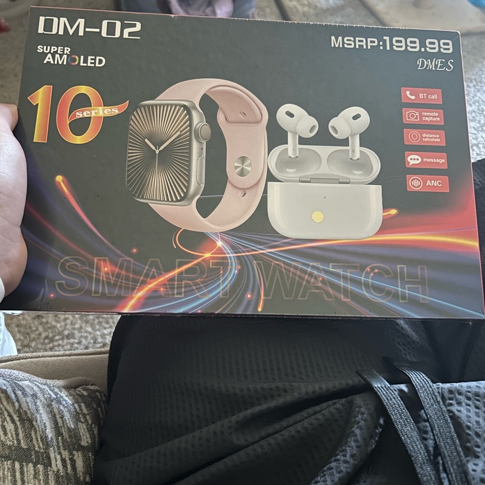 DM-02 Smartwatch and Earbuds Set